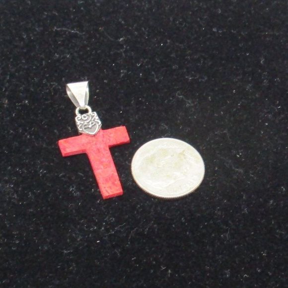 Sponge Coral Cross Pendant in Sterling Silver - Picture 6 of 9